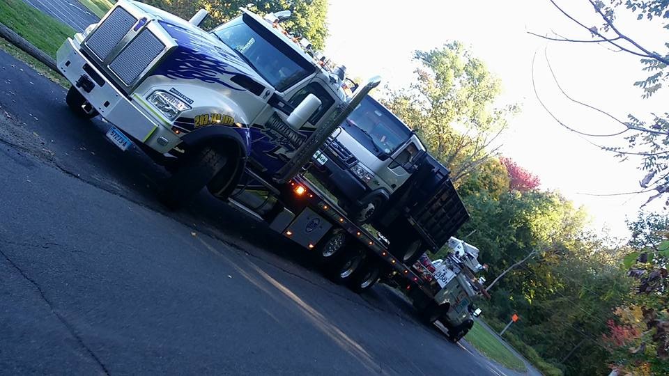 Modzelewski's Recovery & Repair Inc Gallery Danbury CT